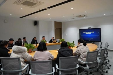 聚智教研谋新篇　深耕厚植绘华章 ——2024-2025学年第二学期课题组长会议